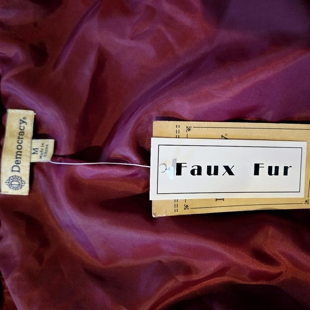 DEMOCRACY NWT Faux Fur Jacket Cranberry Color Sz Medium - Picture 7 of 10